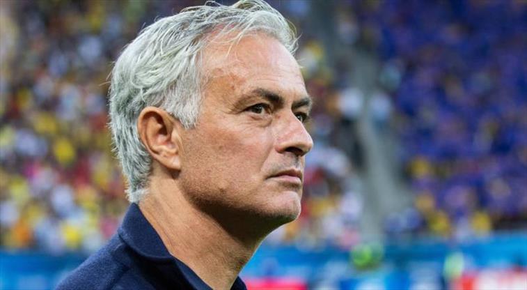 Jose Mourinho'dan katıldığı bir ödül töreninde Türk futbolu için olay sözler!